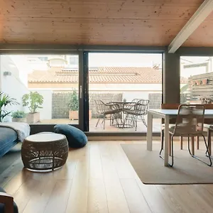 Apg Carrer Nou Atic Girona